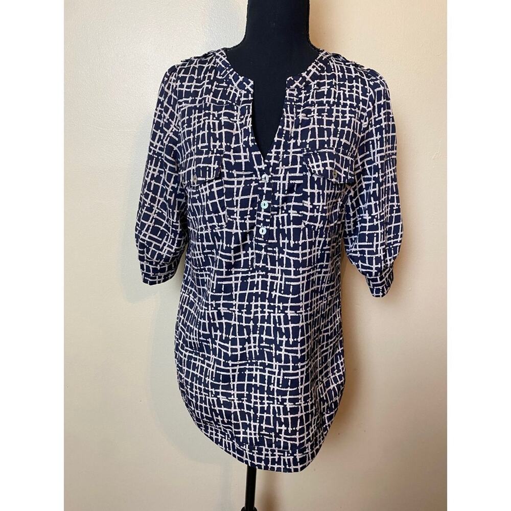 41 Hawthorn Women's Navy Blue White Textured V Neck Top Blouse Size XS